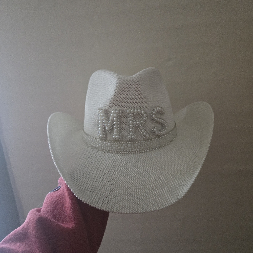 White 'MRS' Pearl-Embellished Hat